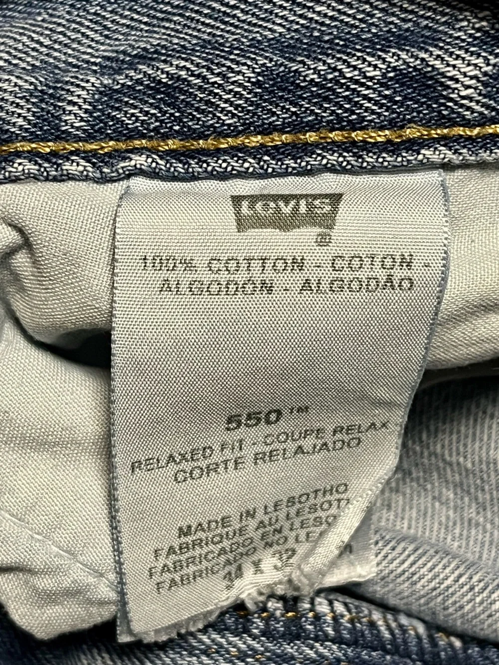 Levis 550 Relaxed Fit Distressed Light Wash Jeans Tapered Denim 90s 34x32 Mens
